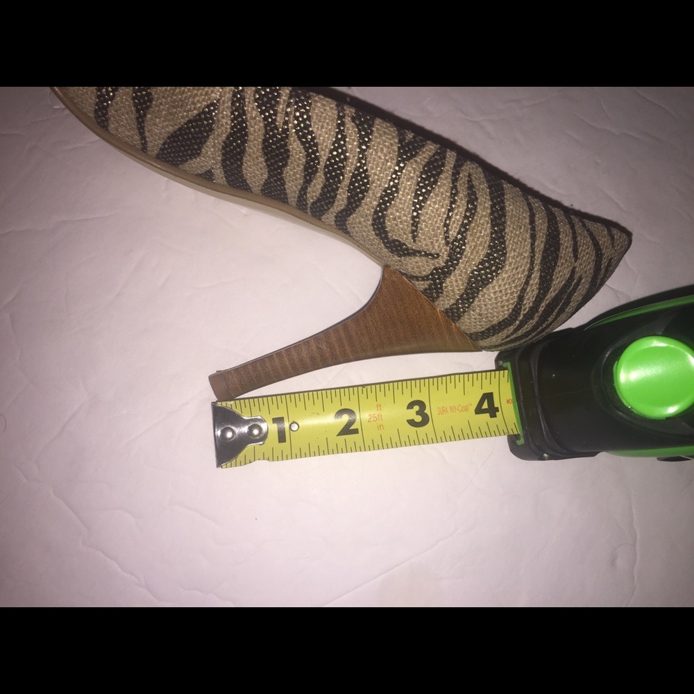 New Nine West Animal Print Heels Size 6M - Picture 8 of 8